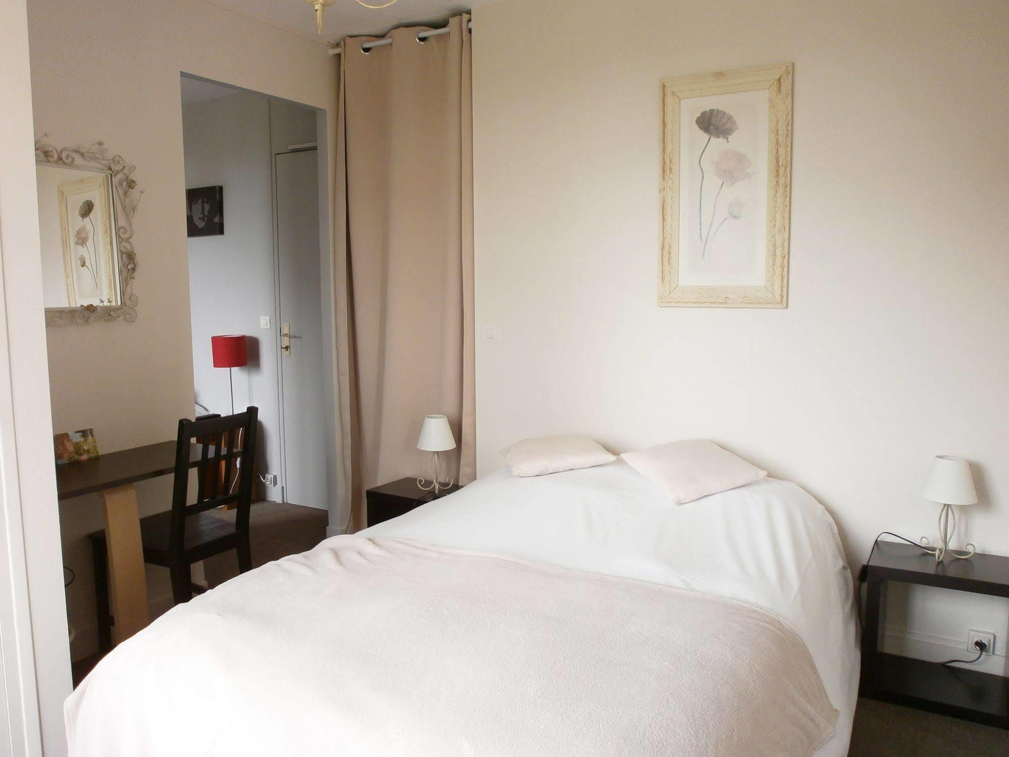 Logis Auberge Des Aulnettes Hérouville-Saint-Clair المظهر الخارجي الصورة
