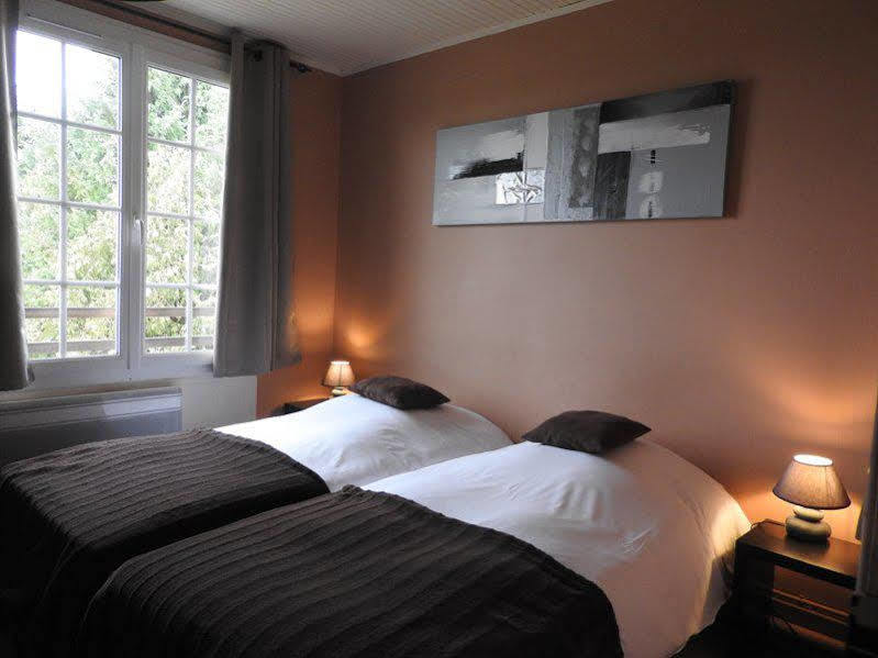 Logis Auberge Des Aulnettes Hérouville-Saint-Clair المظهر الخارجي الصورة