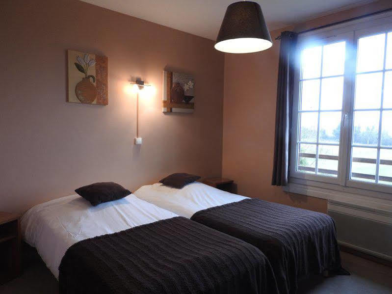 Logis Auberge Des Aulnettes Hérouville-Saint-Clair المظهر الخارجي الصورة